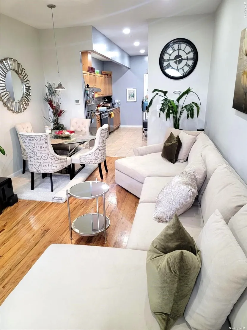 Livingroom at Unit 4A at 836 Jefferson Avenue