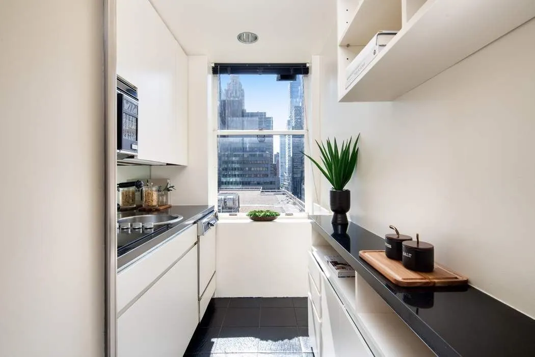 Kitchen at Unit 14091411 at 781 Fifth Avenue