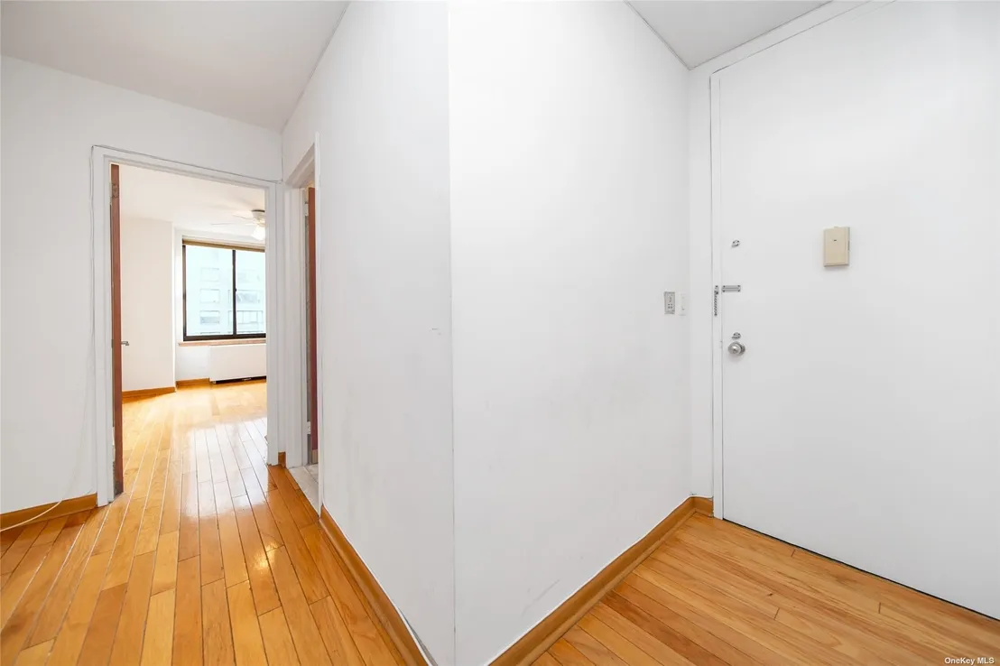 Empty Room at Unit 10B at 157 E 32nd Street