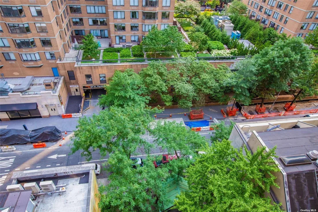 Outdoor, Satellite View at Unit 10B at 157 E 32nd Street