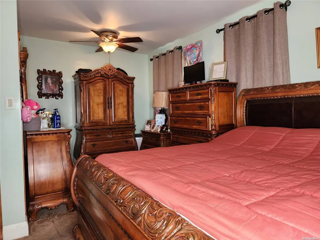 Bedroom at 80-14 90th Road