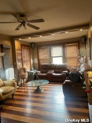 Livingroom at 2225 Seward Avenue