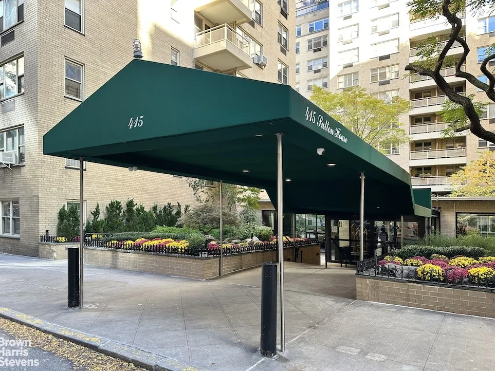 Outdoor, Streetview at Unit 6GC at 415 E 52ND Street