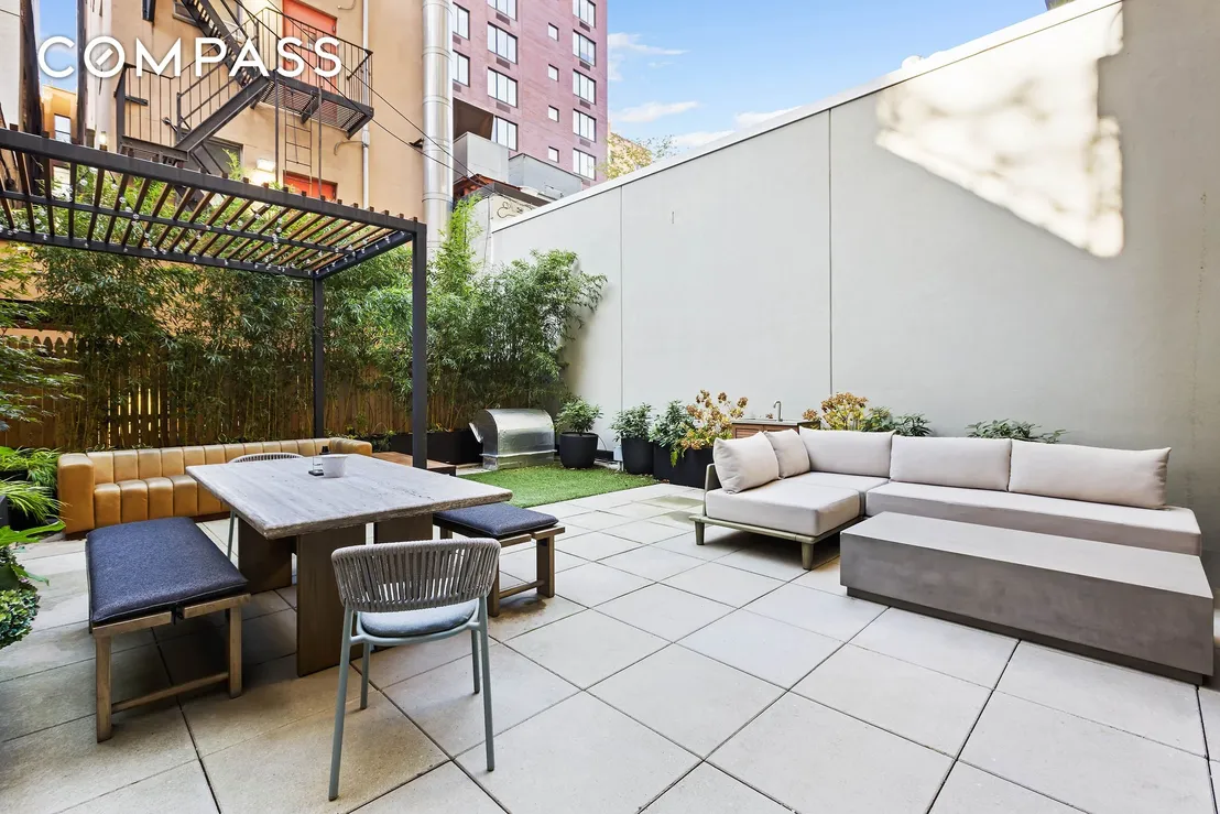 Outdoor at Unit TH1 at 165 Chrystie Street