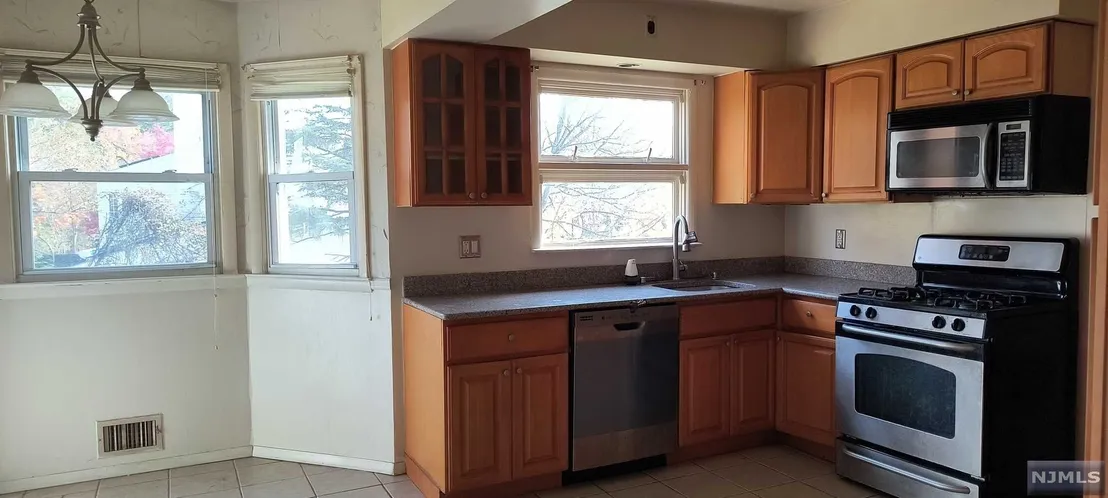 Kitchen at 354 Forest Avenue