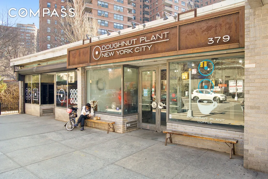 Outdoor, Streetview at Unit K806 at 387 Grand Street