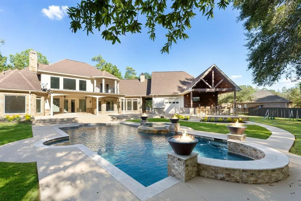 Outdoor, Pool at 4010 Hidden Winds Drive