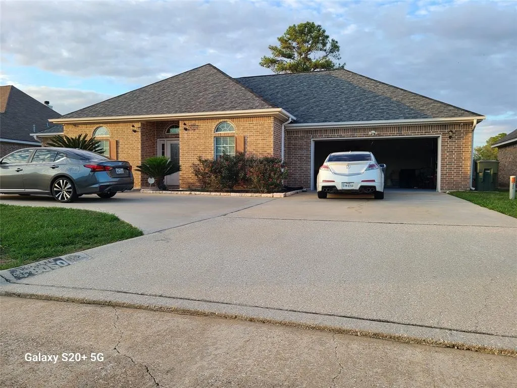 Outdoor, Streetview at 8050 Turnberry Circle