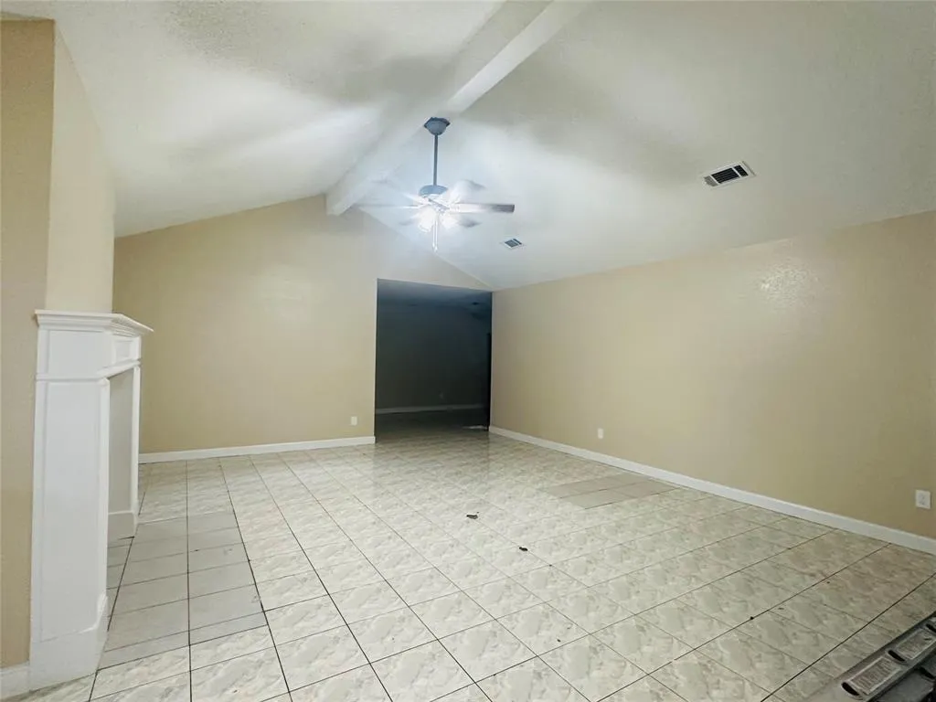 Empty Room at 6411 Gladewell Drive