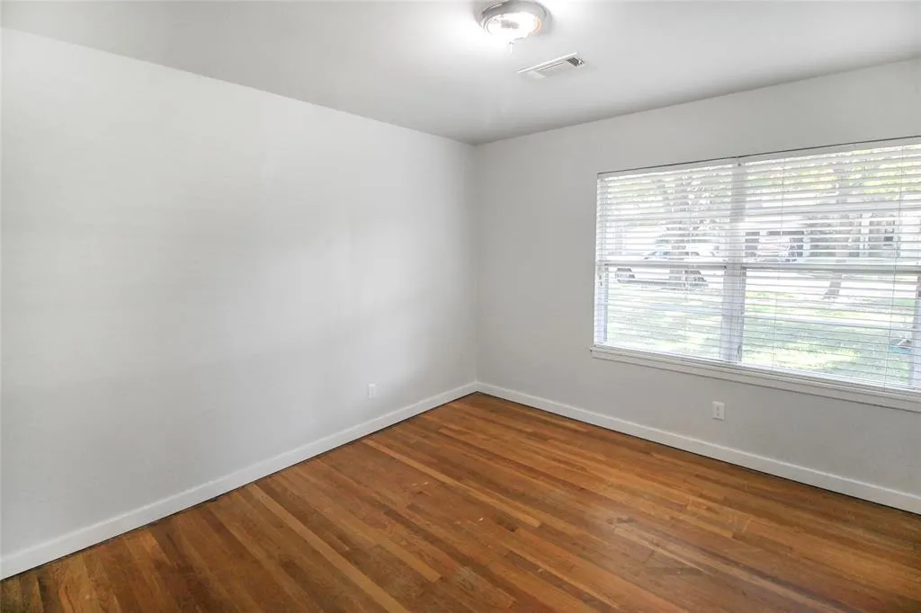 Empty Room at 4714 Wedgewood Drive