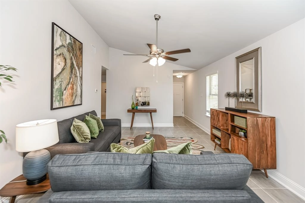 Livingroom at 416 Long Beach Bay Drive