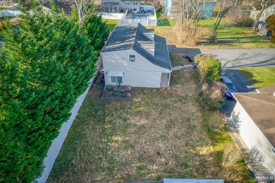 Outdoor, Satellite View at 203 Snedeker Place