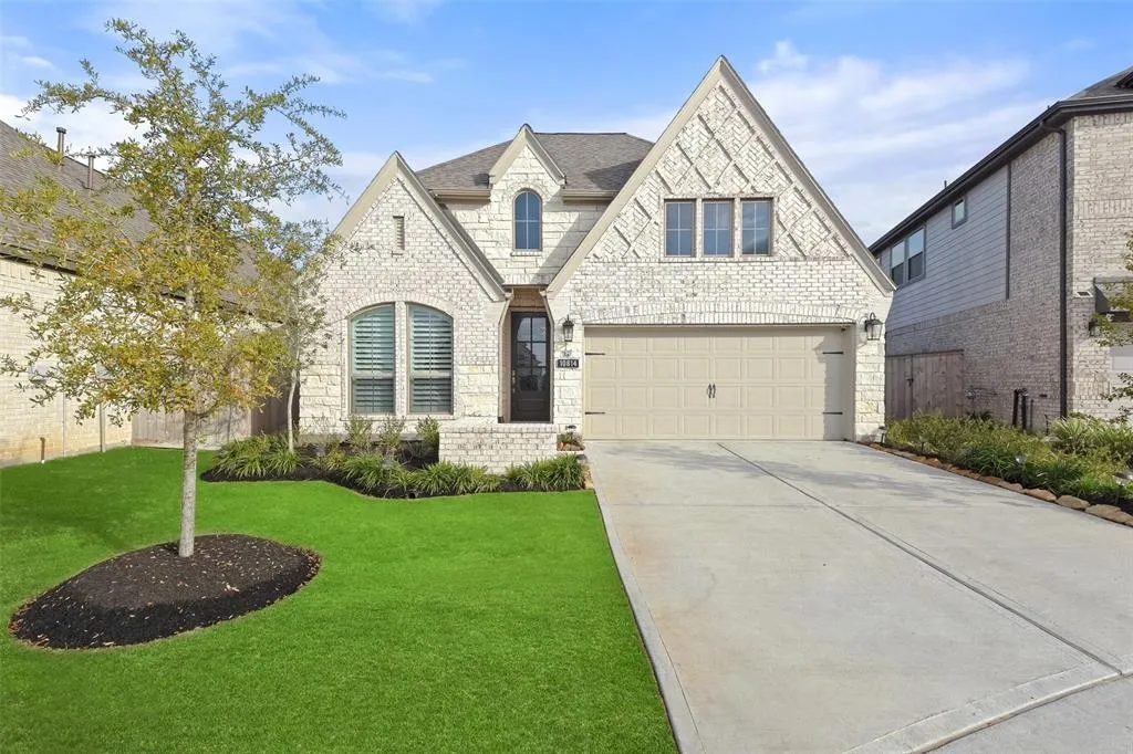 Outdoor, Streetview at 10814 Chrysalis Court
