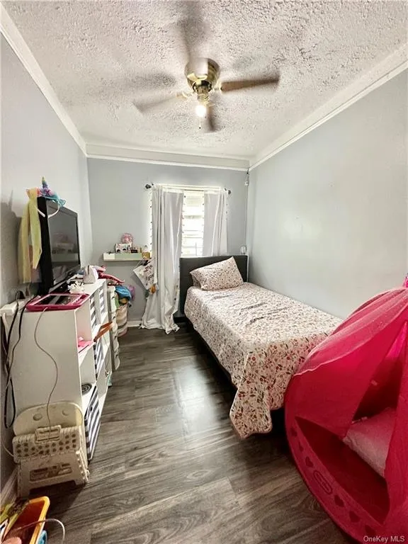 Bedroom at 3302 Fish Avenue