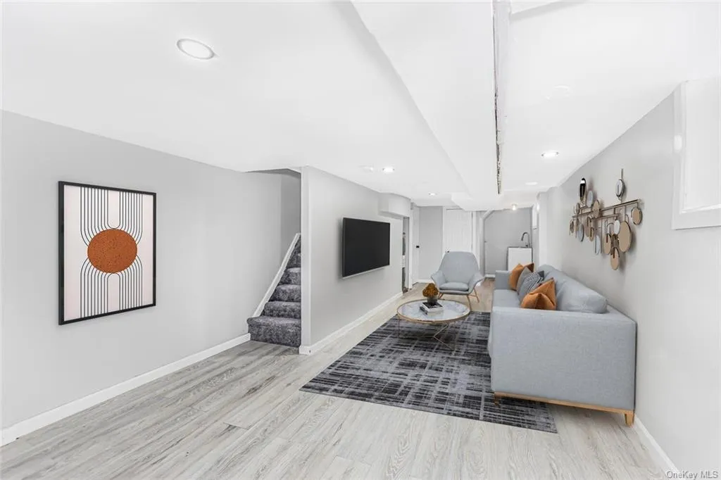 Livingroom at 11615 146th Street