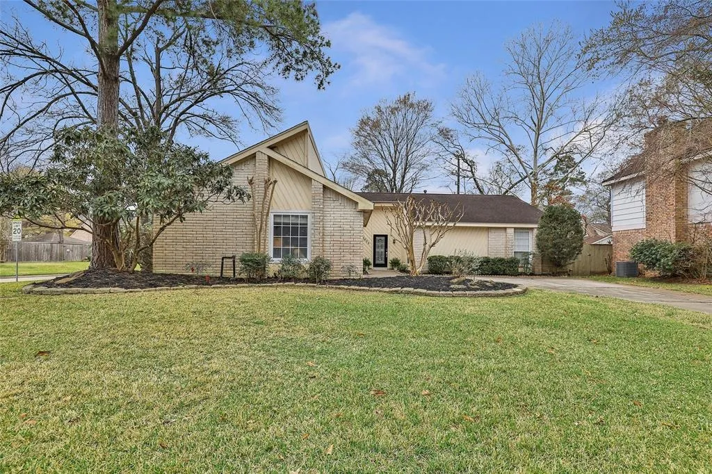 Photo of 3622 Hill Springs Drive