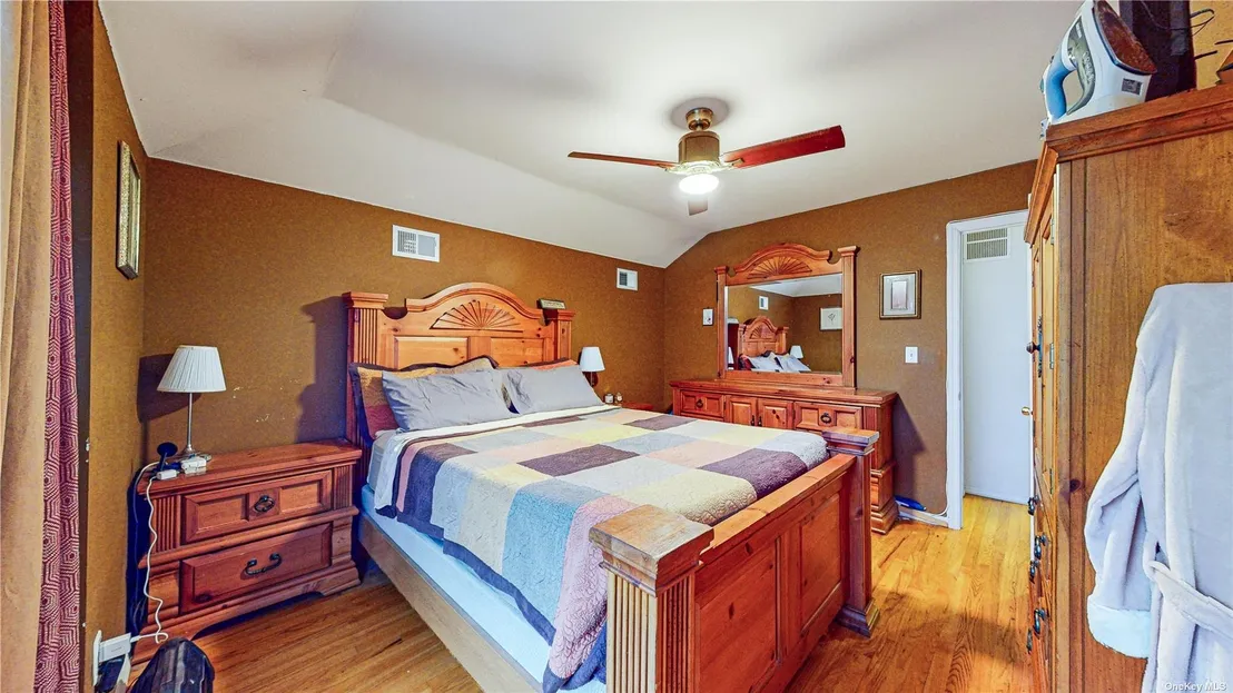 Bedroom at 6605 Avenue N