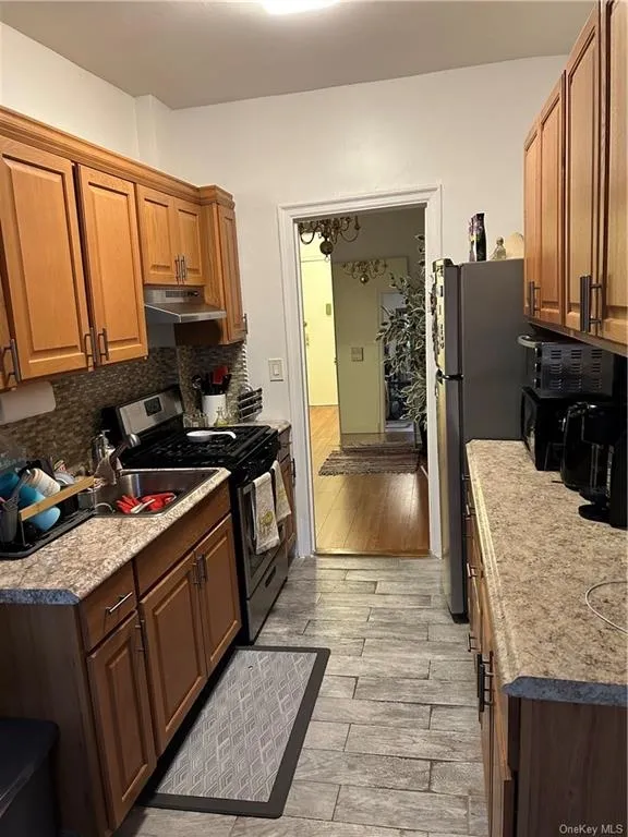 Kitchen at Unit 3D at 1045 Anderson Avenue