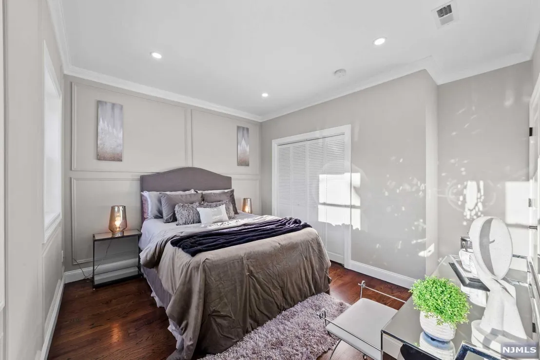 Bedroom at 315 Kipp Avenue