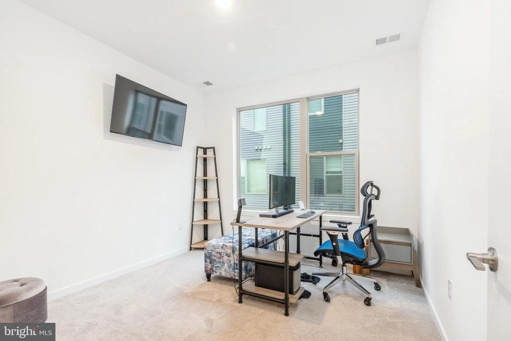 Photo of 3208 PARKVIEW WALK
