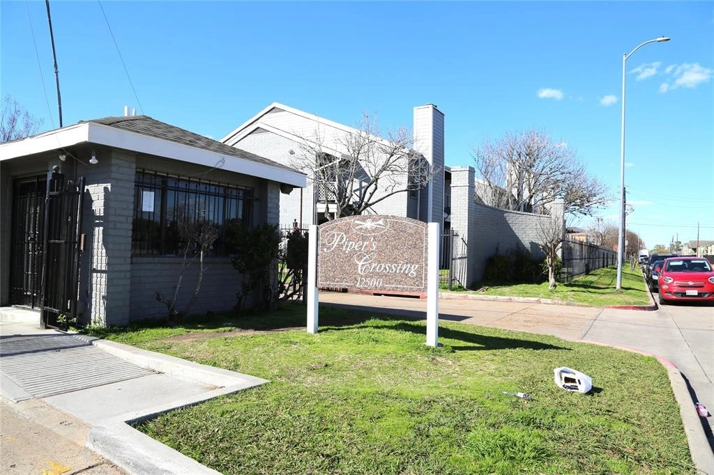 Outdoor, Streetview at Unit 212 at 12500 Sandpiper Drive