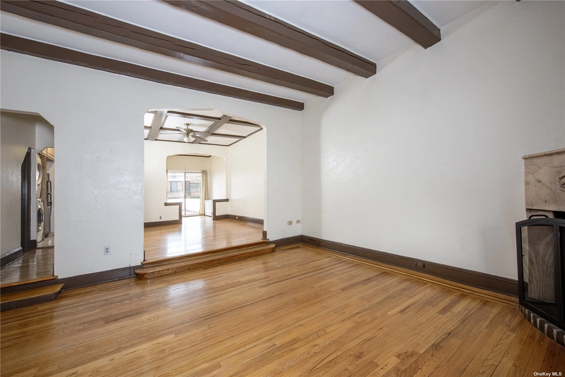 Empty Room at 89-05 74th Avenue