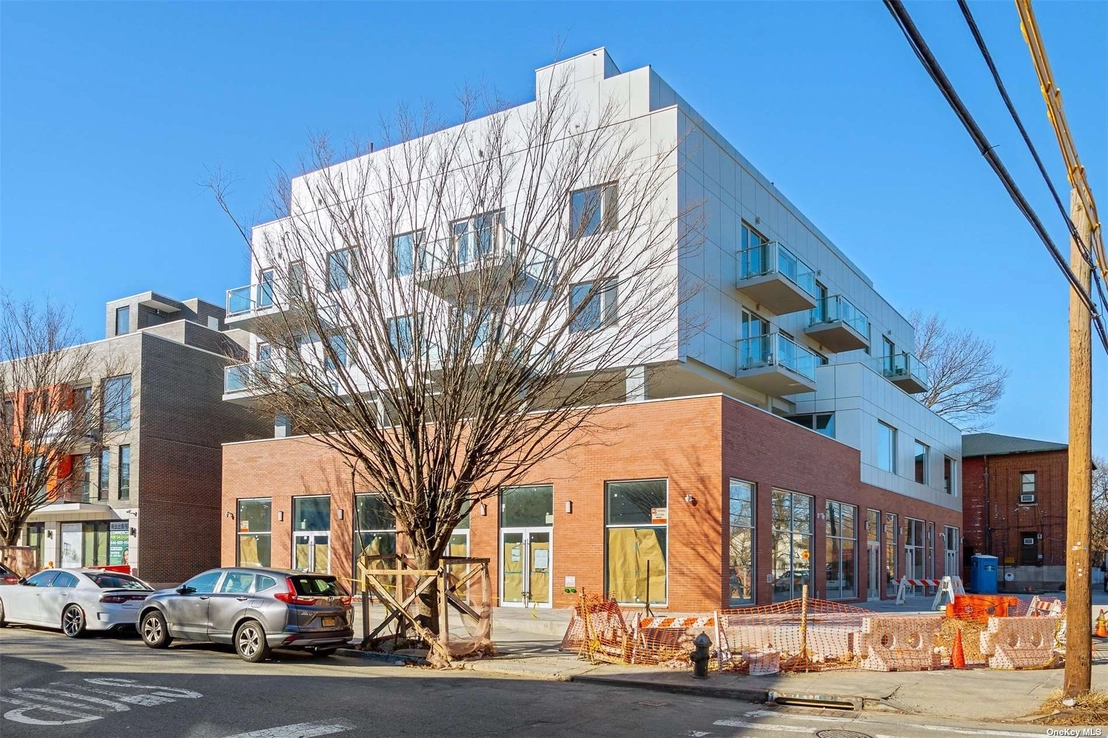 Outdoor, Streetview at Unit 3B at 150-23 Barclay Avenue