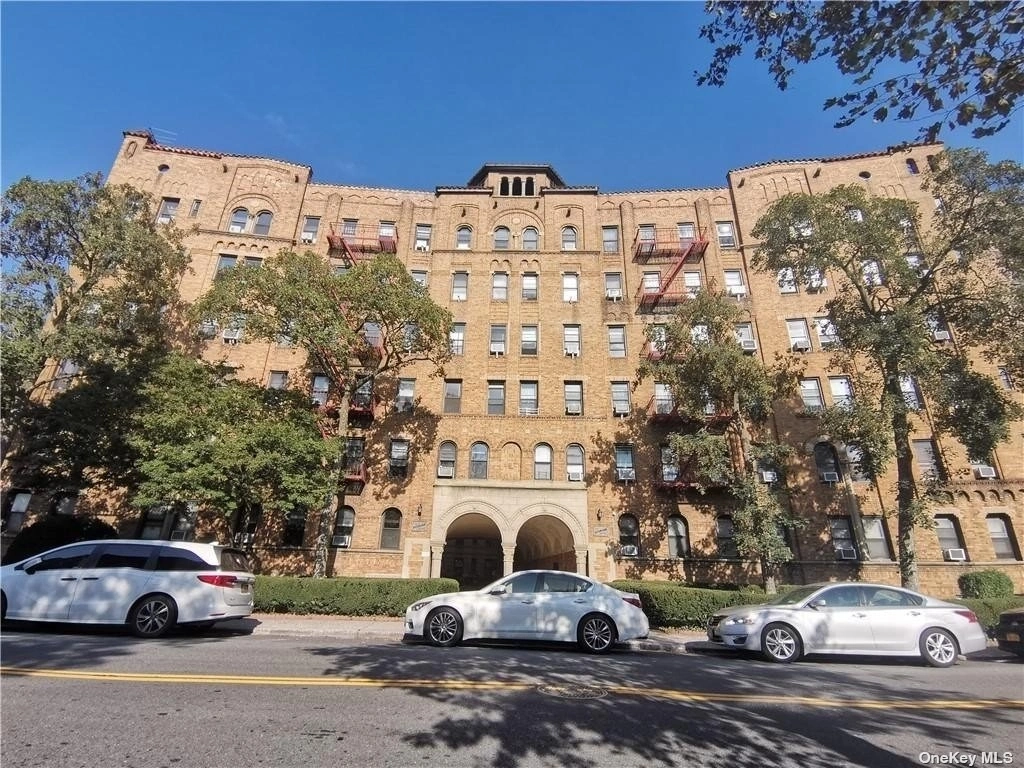 Outdoor, Streetview at Unit 2K at 8344 Lefferts Boulevard