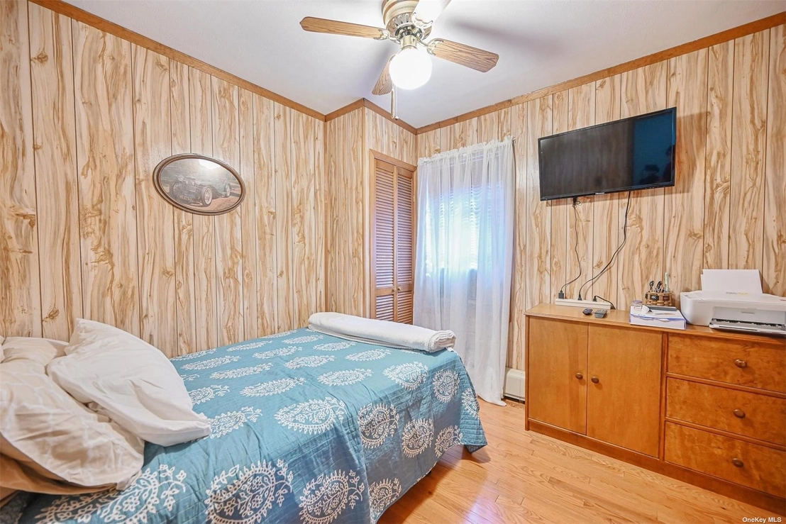 Bedroom at 91-38 85th Street