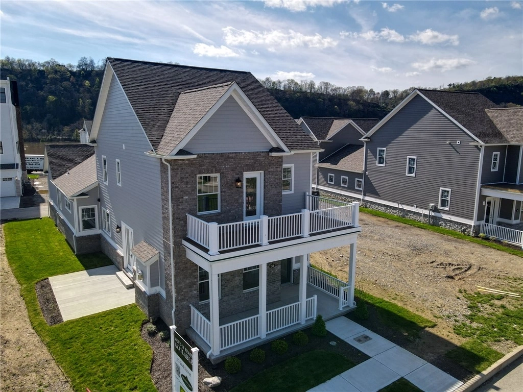 Photo of 33 2nd Street