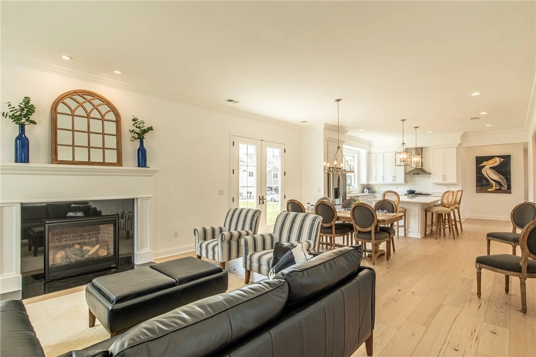 Photo of 33 2nd Street