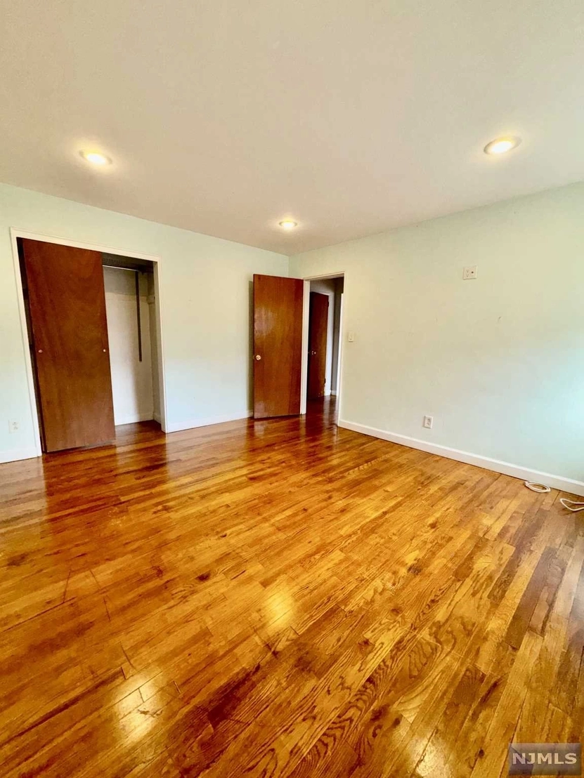 Empty Room at 220 Prospect Avenue