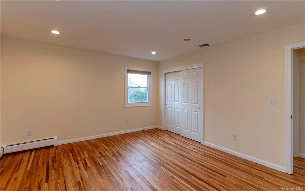 Empty Room at 155 Campbell Avenue