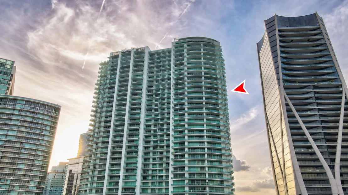 Photo of Unit 5410 at 900 Biscayne Boulevard