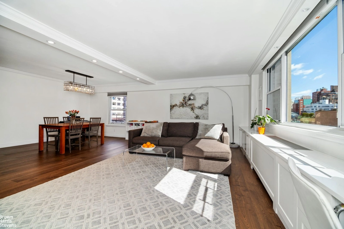 Livingroom at Unit 9E at 501 E 79TH Street
