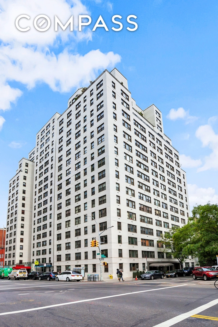 Outdoor, Streetview at Unit 1A at 201 E 21st Street