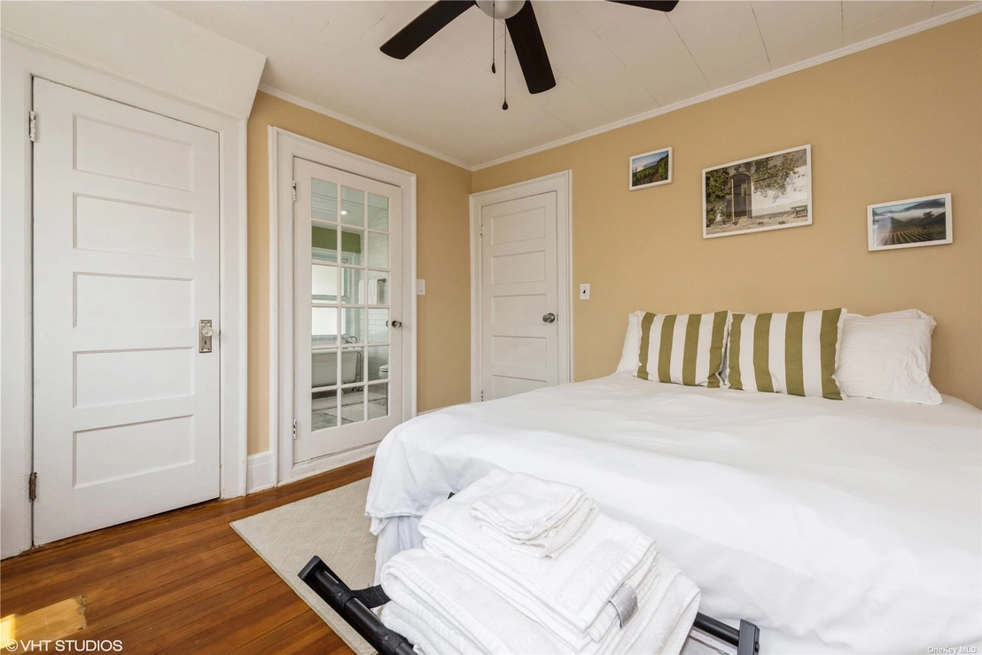 Bedroom at 505 Grassmere Terrace