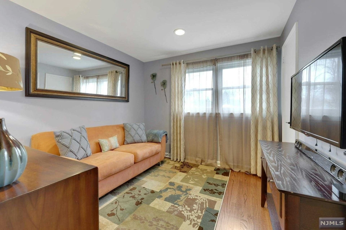 Livingroom at 408 Lafayette Street