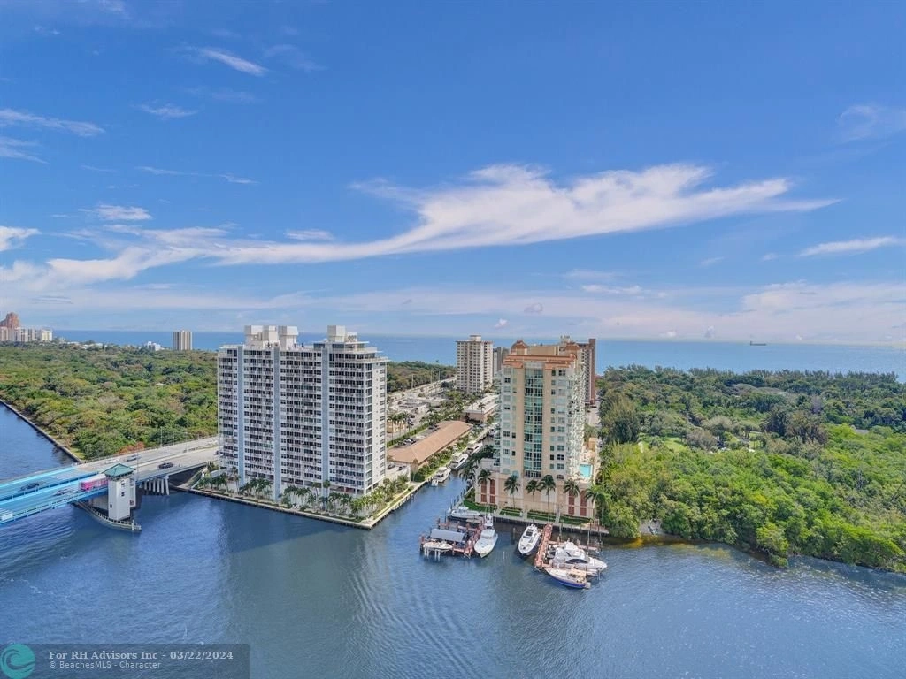 Photo of Unit 3F at 936 Intracoastal Dr