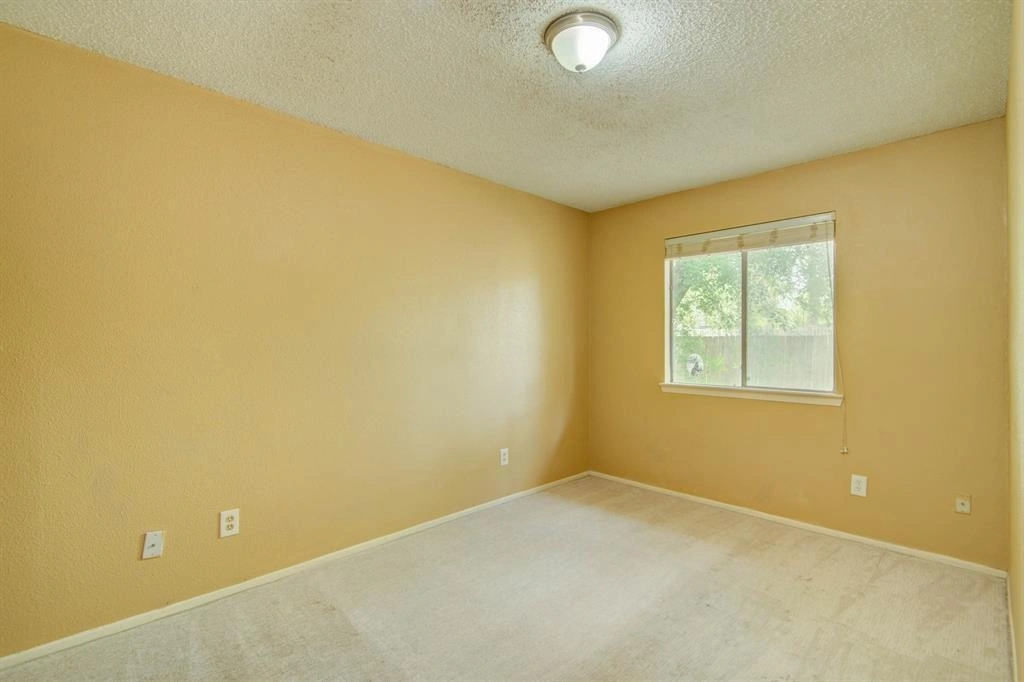 Empty Room at 23515 Summer Pine Drive