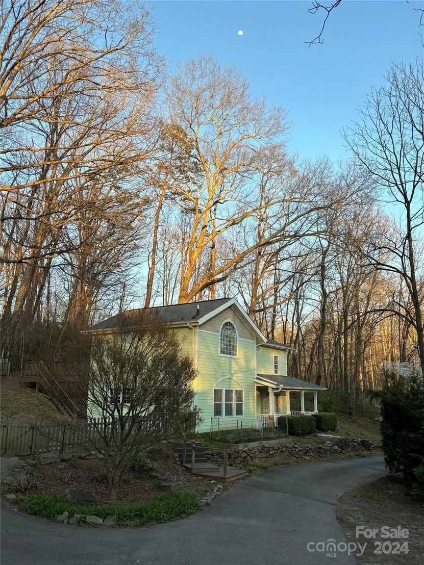 Photo of 48 Maple Springs Road