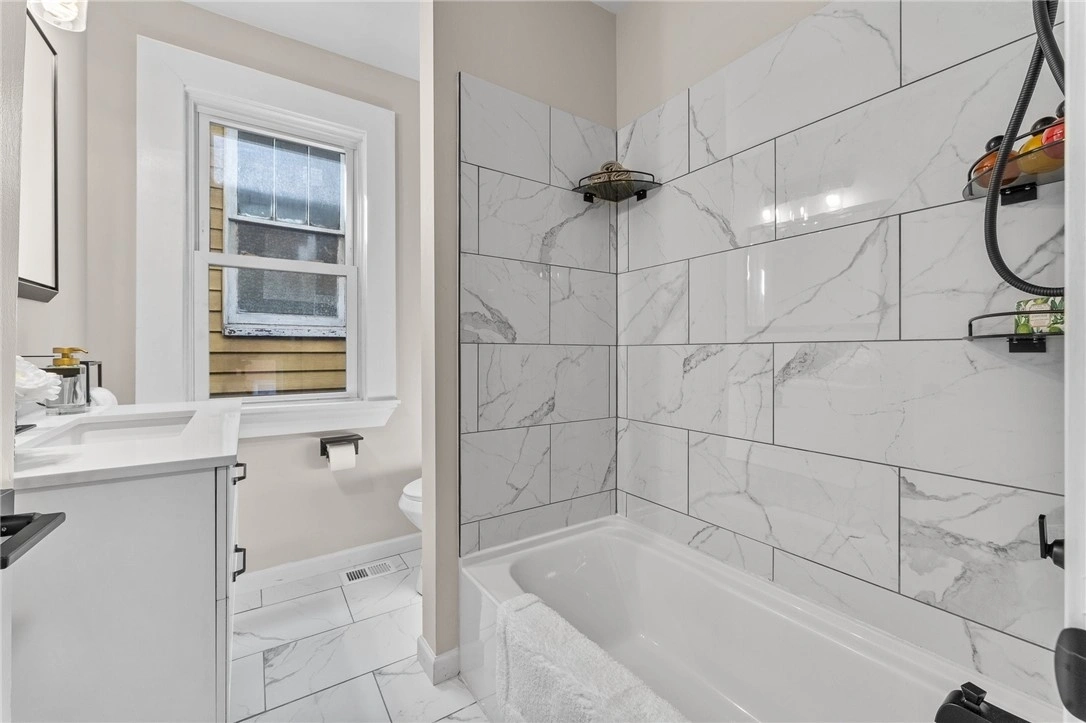 Photo of 7716 Francis Street
