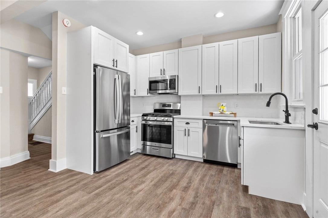 Photo of 7716 Francis Street