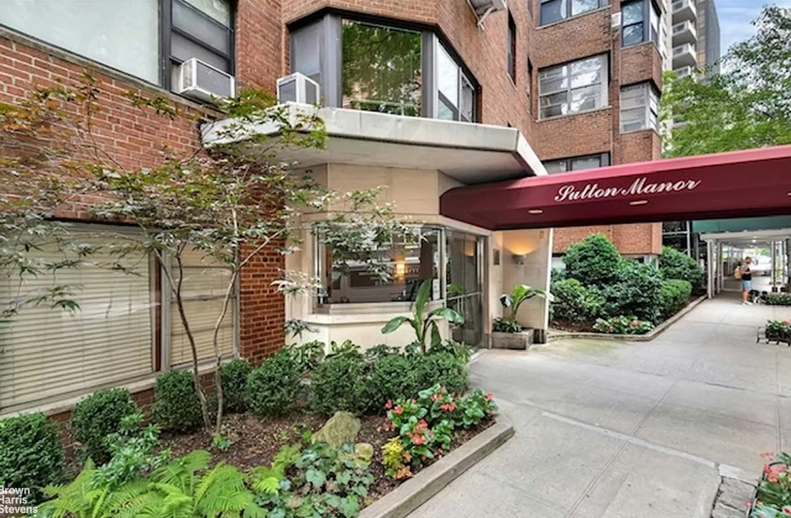 Outdoor, Streetview at Unit 8C at 440 E 56TH Street