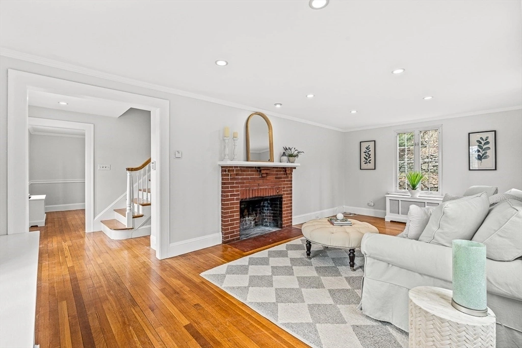 Livingroom at 10 Chesterford Road East