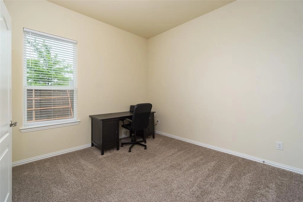 Empty Room at 13201 Anchor Isle Court