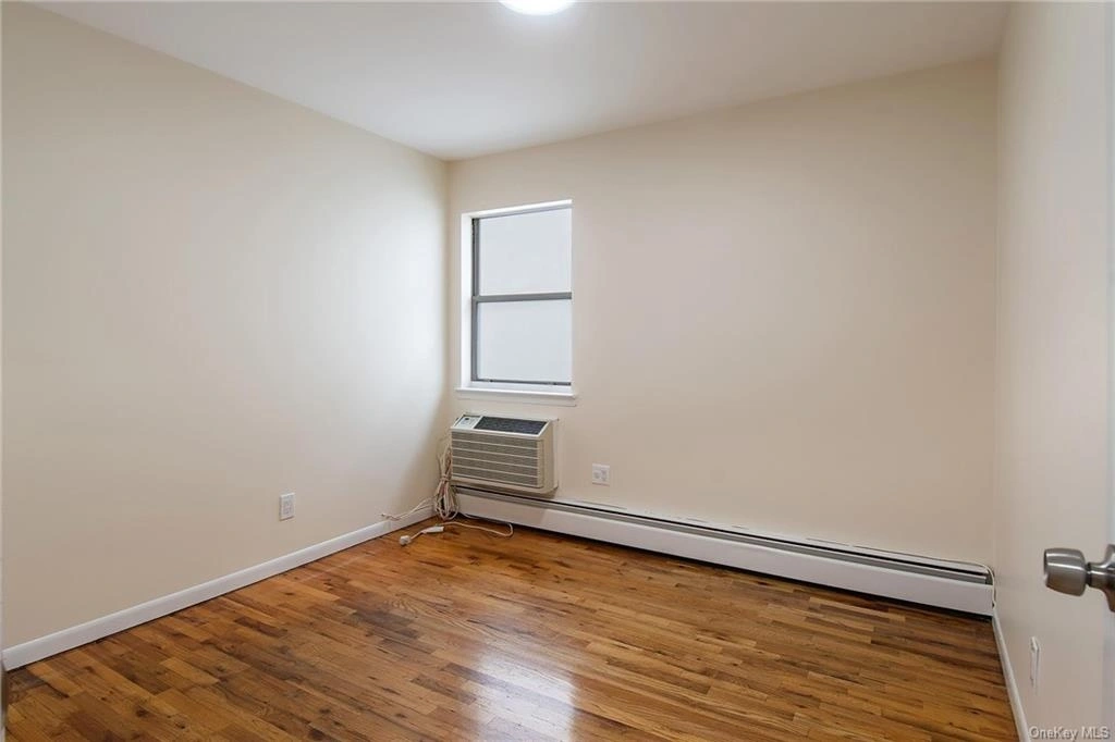 Empty Room at 2816 Miles Avenue