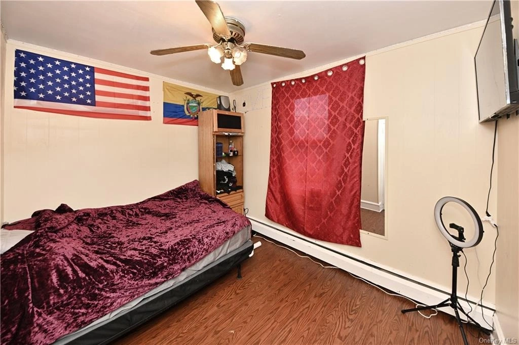 Bedroom at 142 Fairview Avenue
