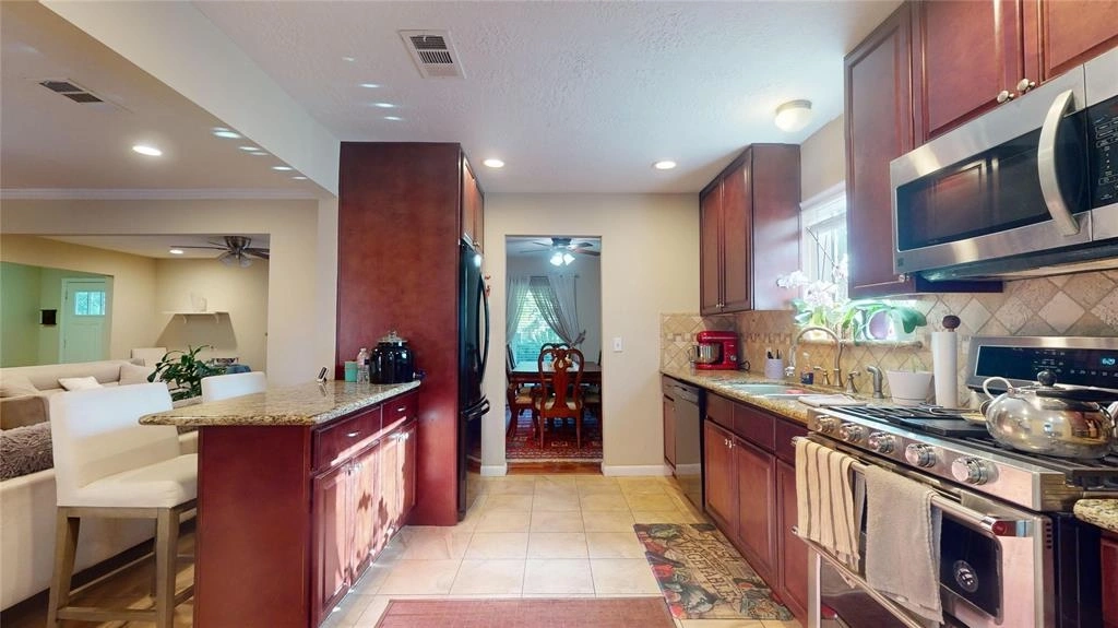 Kitchen at 10206 Oakpoint Drive