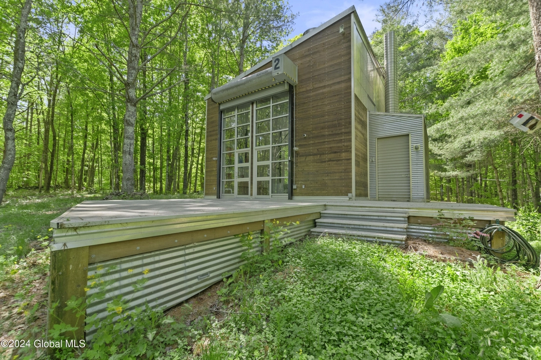 Photo of 140 Binninger Road